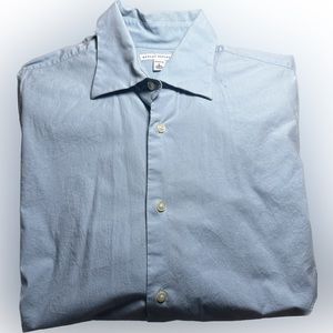 Banana republic men’s large button down shirt light blue